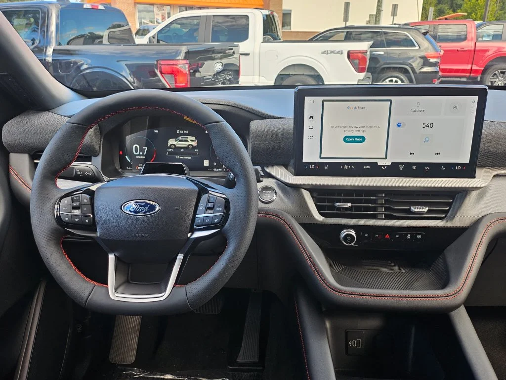 New 2027 Avalanche Gray Ford ST-Line image 28