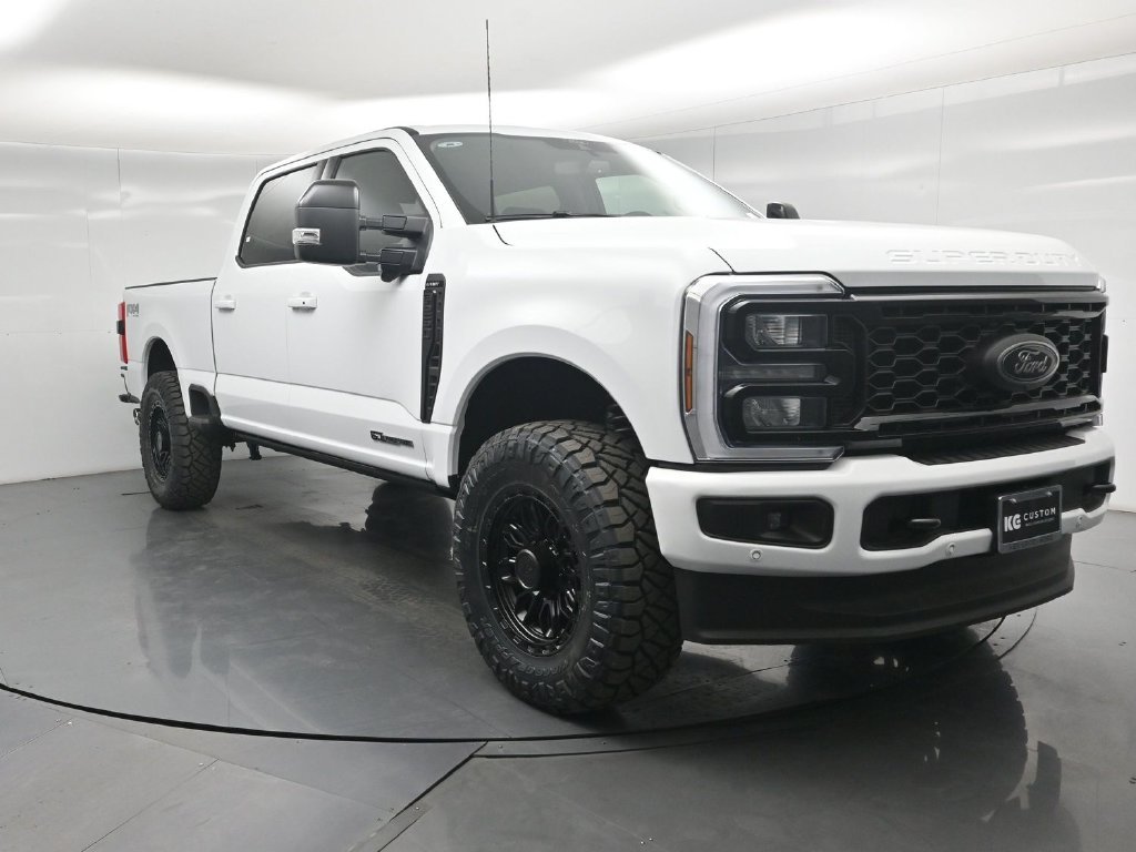 New 2026 Oxford White Ford Lariat image 55