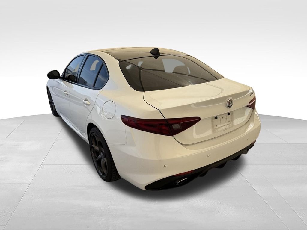 Used 2019 White Alfa Romeo Ti Sport image 9