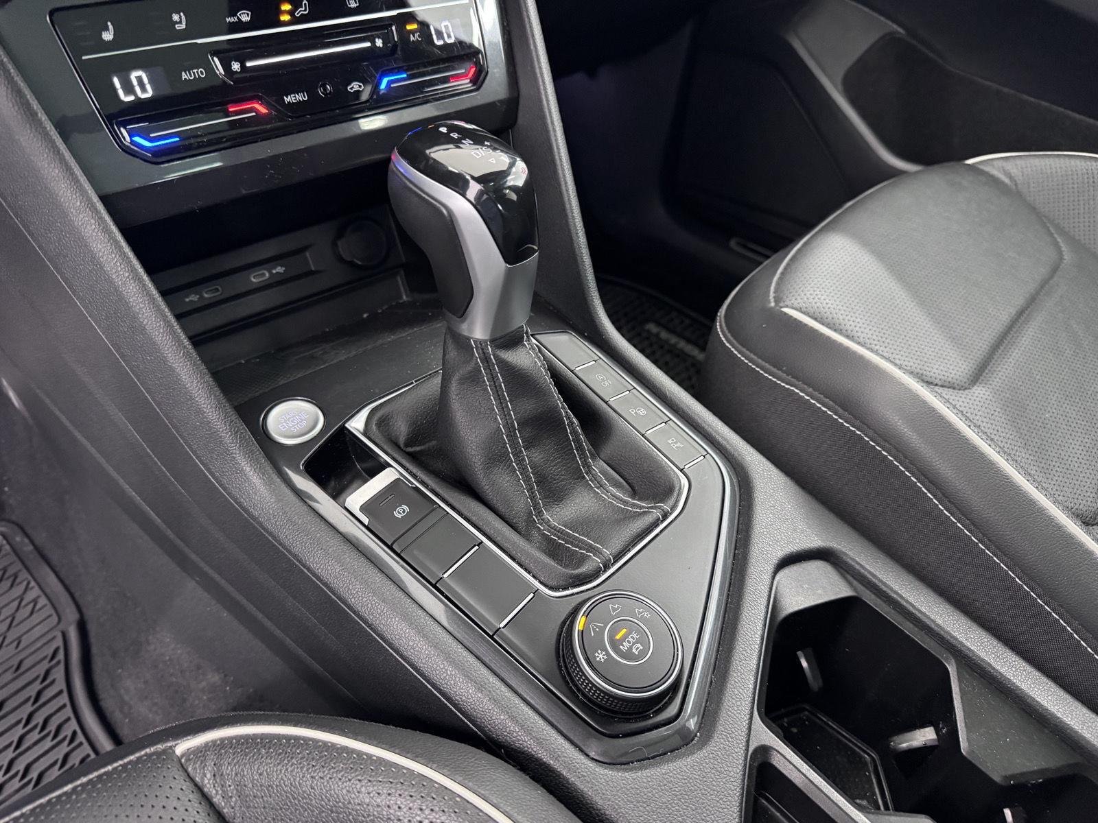 2022 Volkswagen Tiguan SEL R-LINE - Photo 26