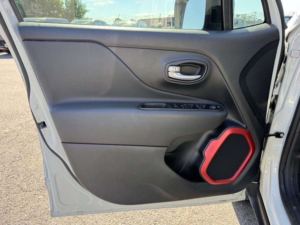 Used 2023 White Jeep Trailhawk image 26