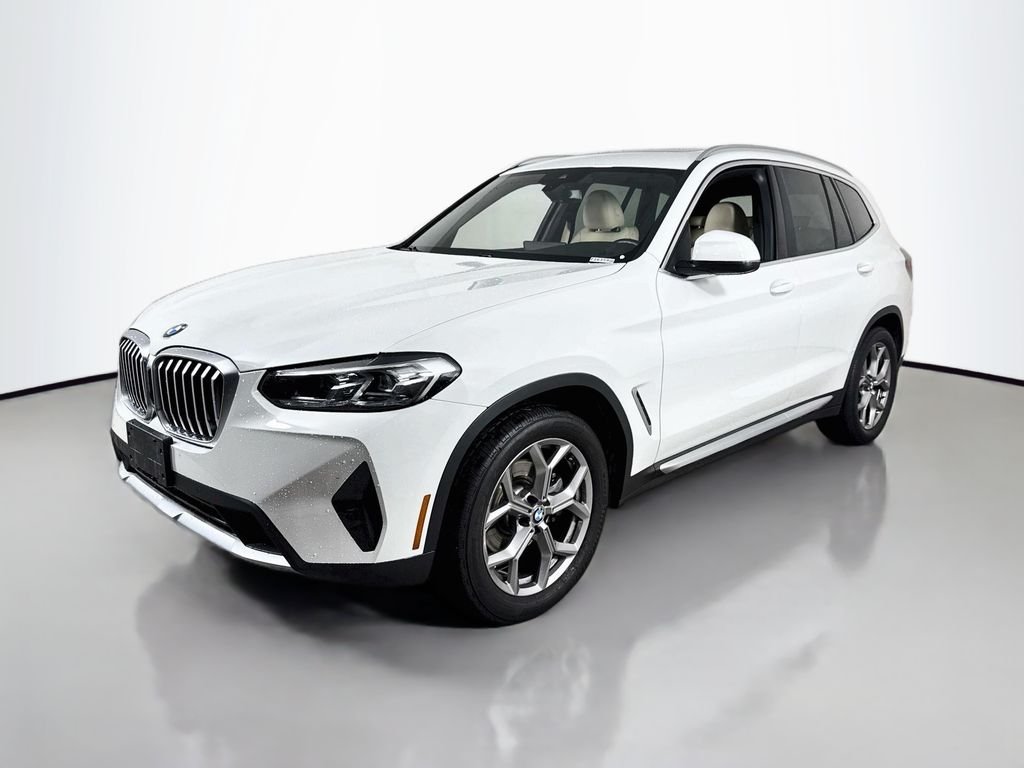 Used 2022 Alpine White BMW sDrive30i image 9