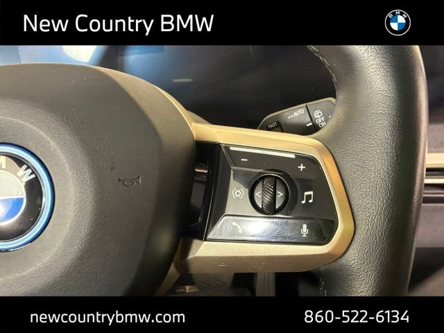 Used 2024 Gray BMW xDrive50 image 21