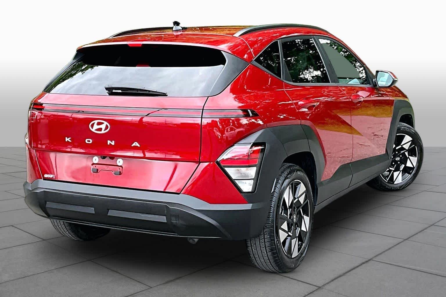 Used 2024 Ultimate Red Metallic Hyundai SEL image 13