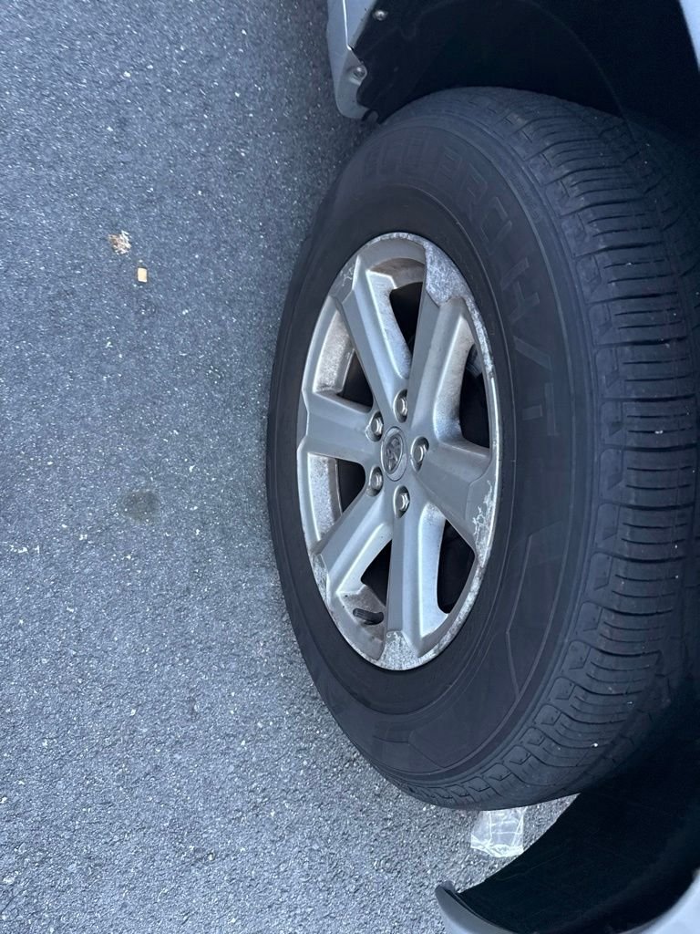 Used 2010 Silver Toyota SE image 11