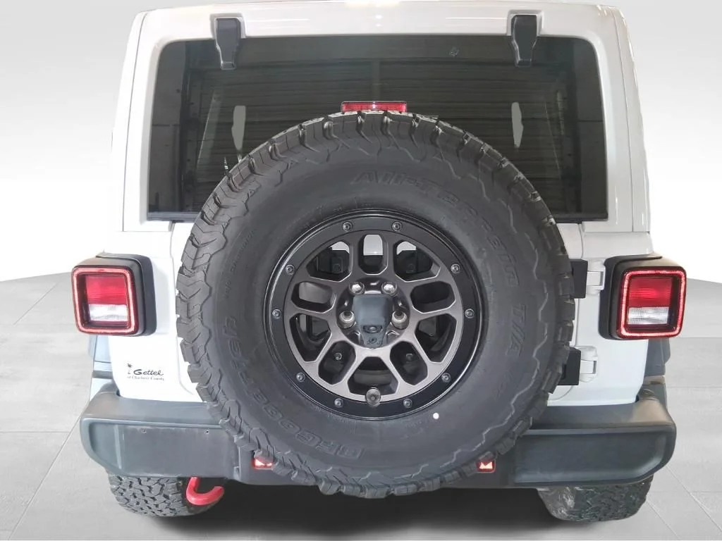 Used 2023 White Jeep Rubicon image 7