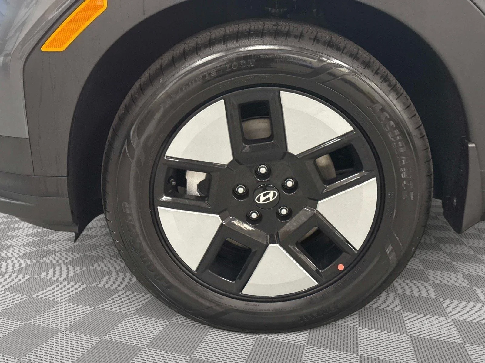 New 2026 Ecotronic Gray Hyundai SE image 9