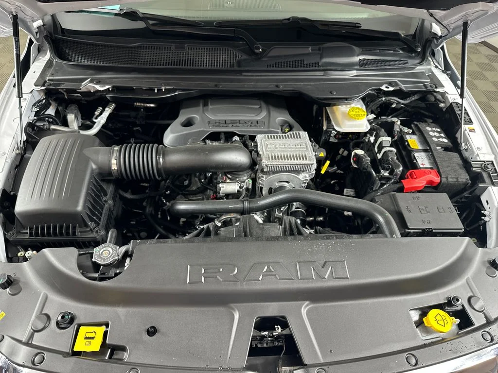 New 2026 Bright White Clear-Coat Exterior Paint RAM Laramie image 16