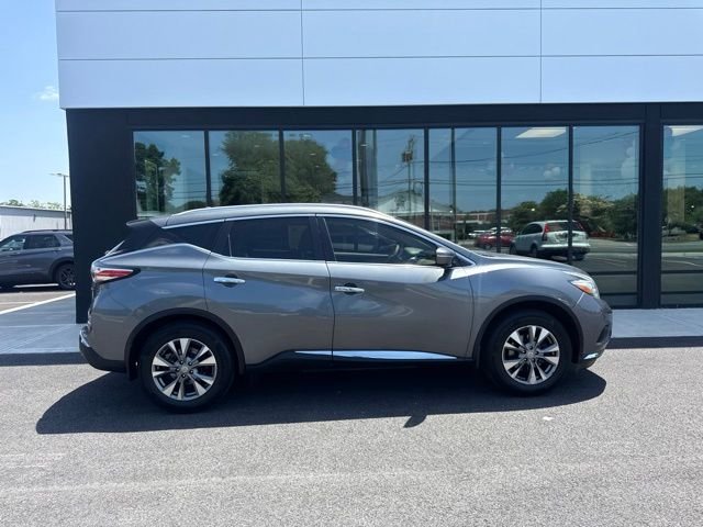 Used 2015 Gray Nissan SL image 2
