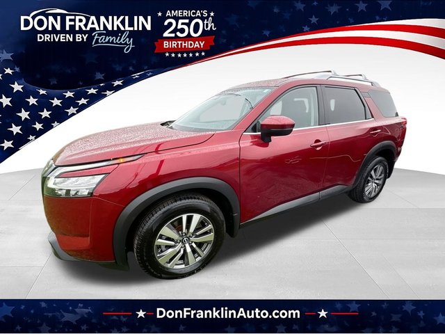 2022 Nissan Pathfinder SL