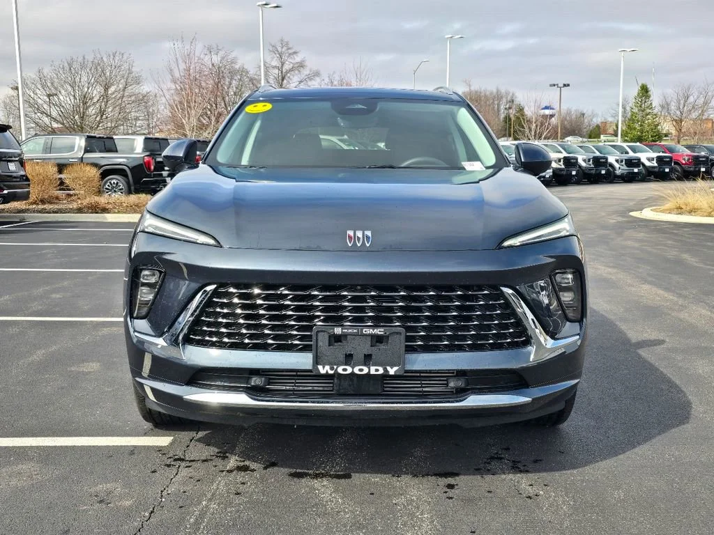 New 2026 Quartz Blue Metallic Buick Avenir image 4