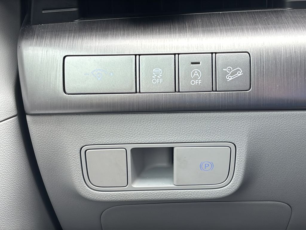 2024 Hyundai Kona SE - Photo 33