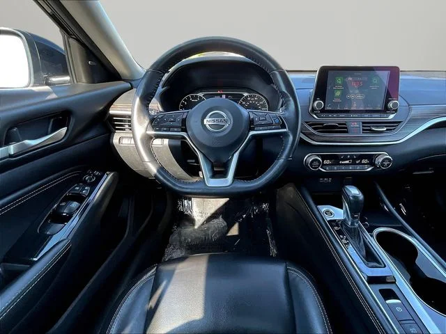 Used 2020 Black Nissan 2.5 SL image 8