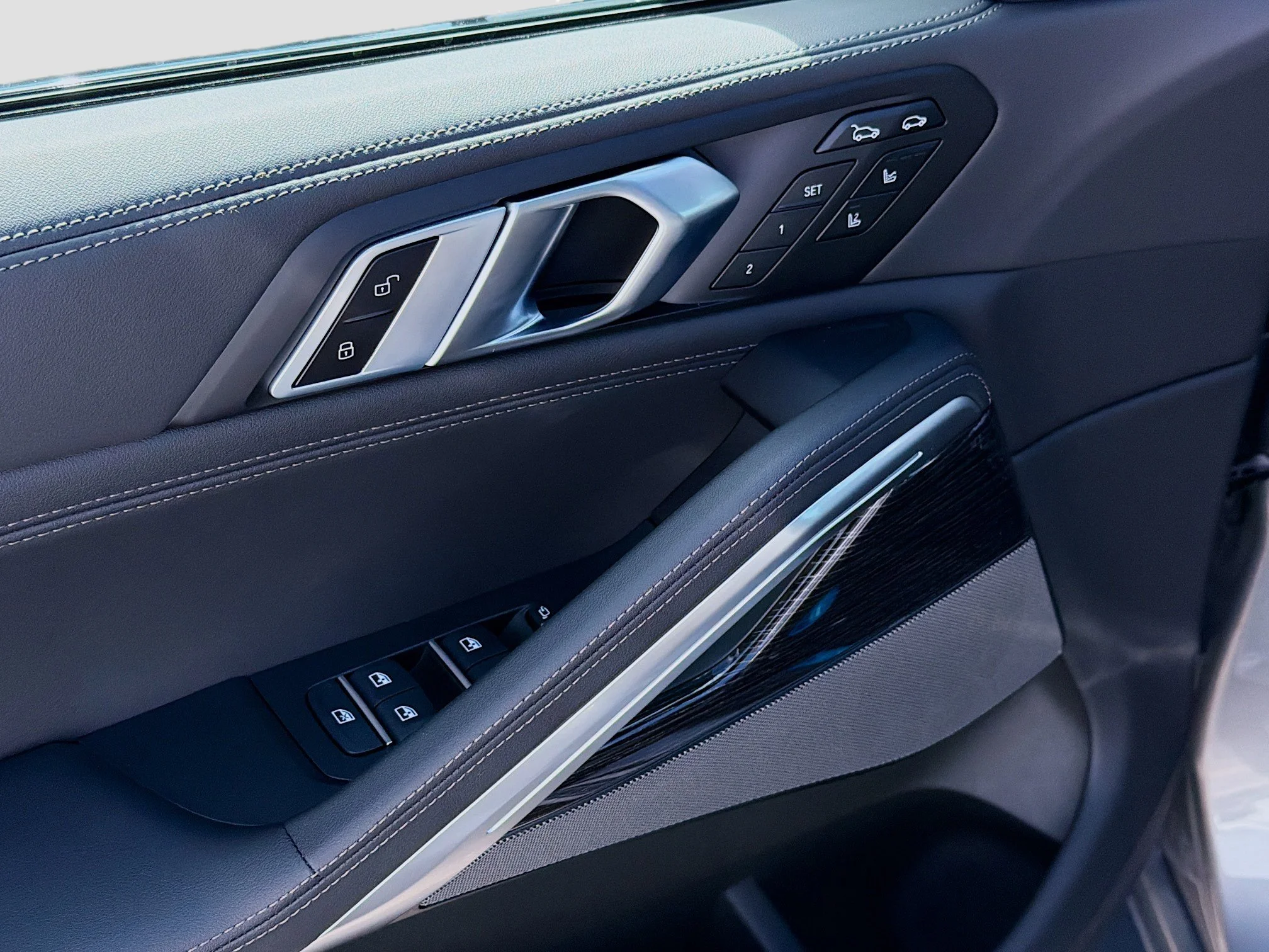 New 2027 Skyscraper Grey Metallic BMW xDrive40i image 22