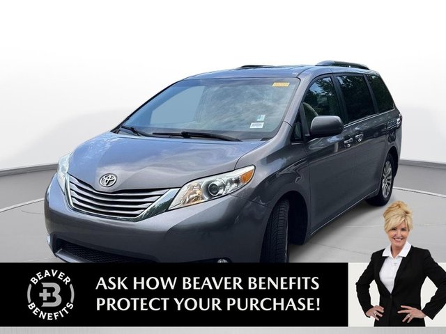 2017 Toyota Sienna XLE Premium 8-Passenger