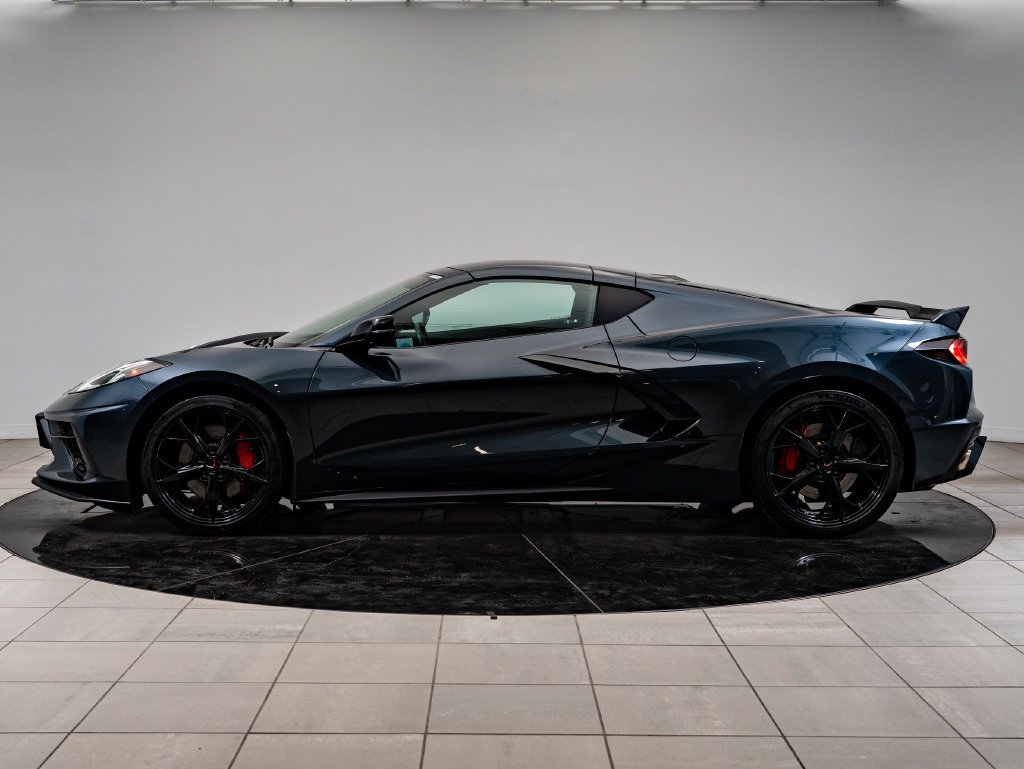 Used 2020 Shadow Gray Metallic Chevrolet Stingray image 5