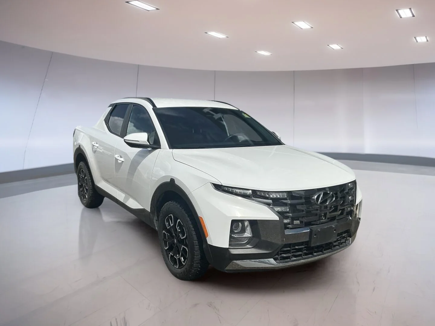 Used 2024 White Hyundai Preferred image 1