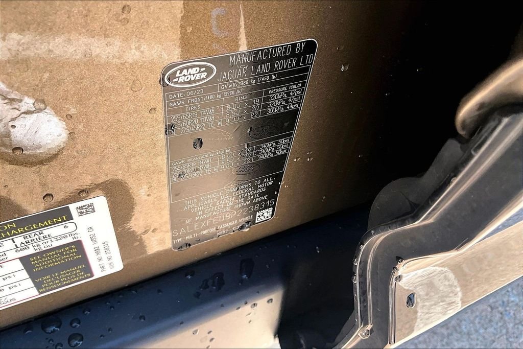 Used 2023 Gondwana Stone Metallic Land Rover X image 31