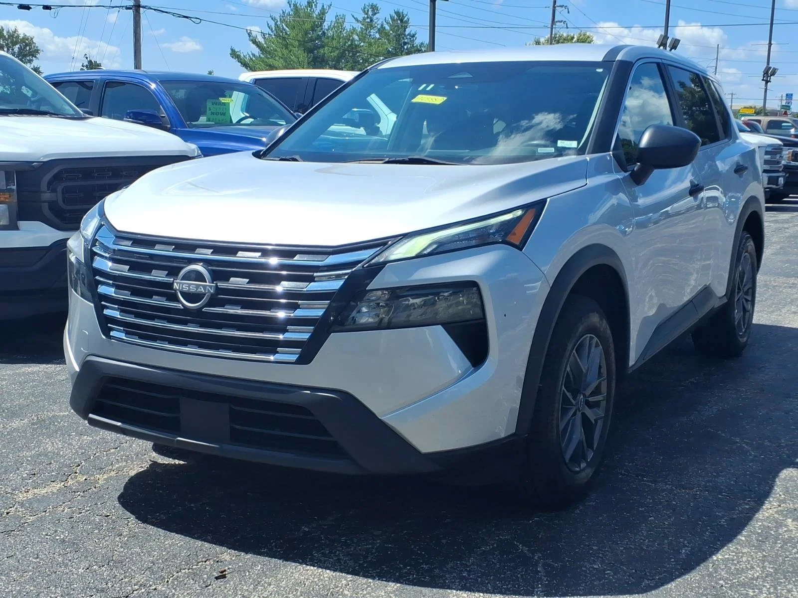 Used 2024 Brilliant Silver Metallic Nissan S image 25