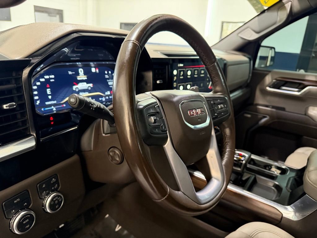 2022 GMC Sierra 1500 SLT - Photo 16