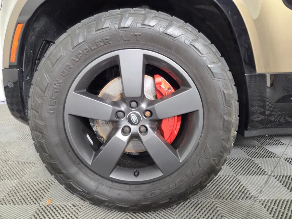 Used 2023 Gondwana Stone Metallic Land Rover X image 8
