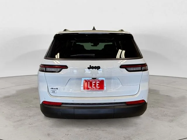 New 2026 White Jeep Altitude image 5