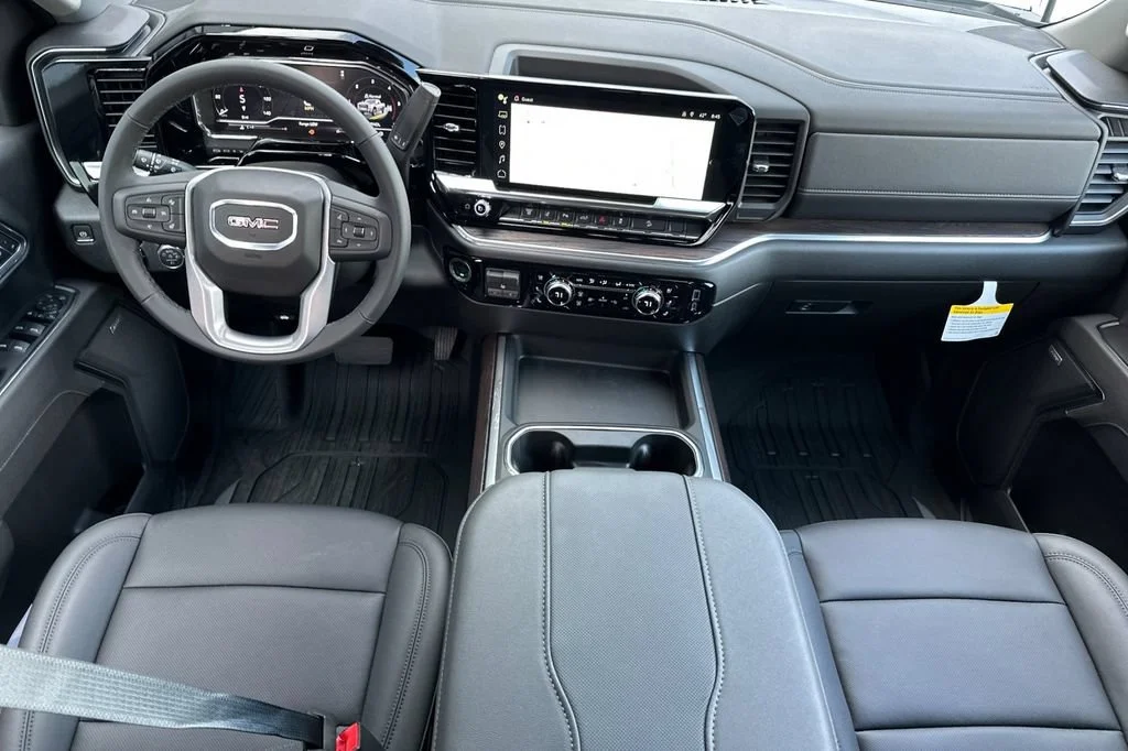 2025 GMC Sierra 2500HD SLT - Photo 10