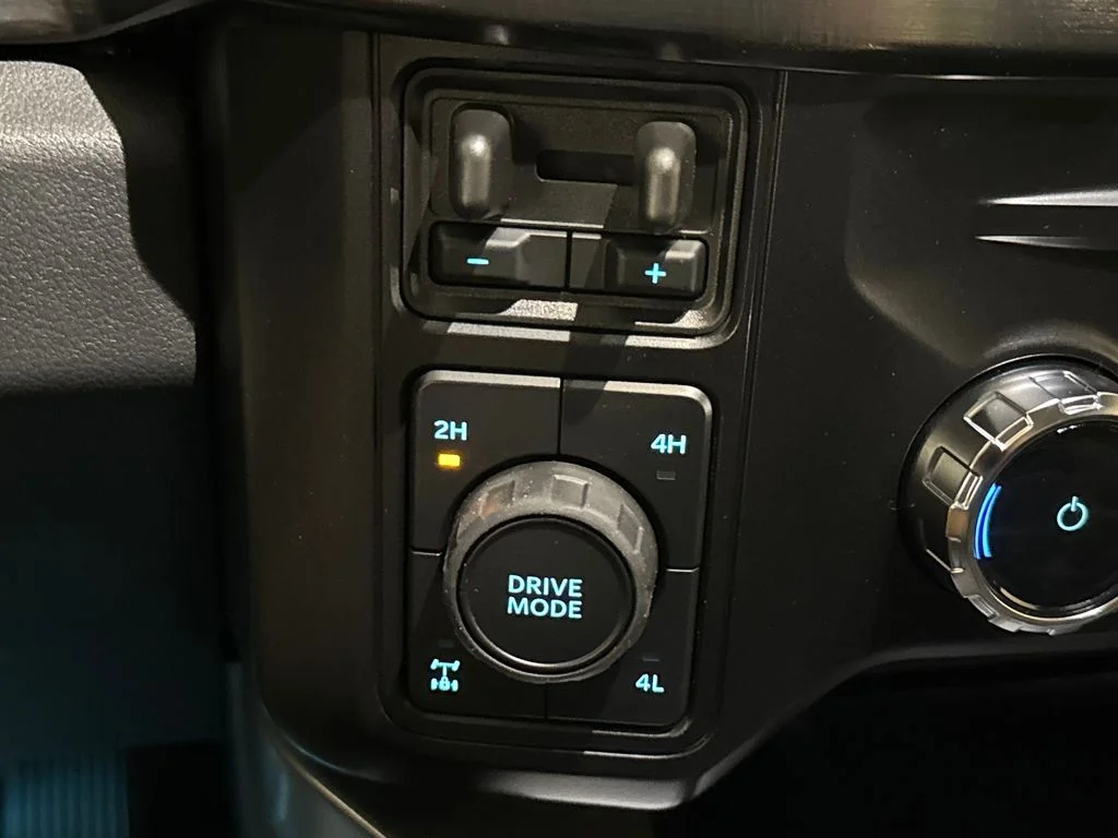 New 2026 Blue Ford Lariat image 28