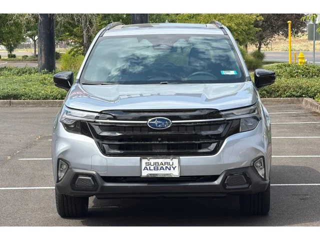 New 2026 ICE SILVER METALLIC Subaru Touring image 9