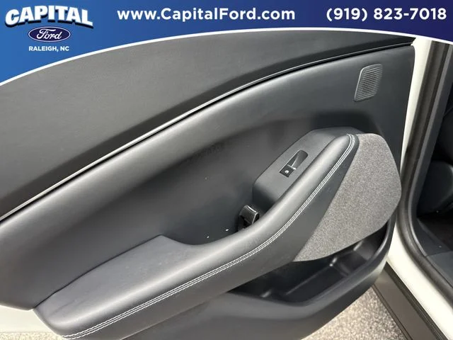 Used 2025 White Ford Premium image 17