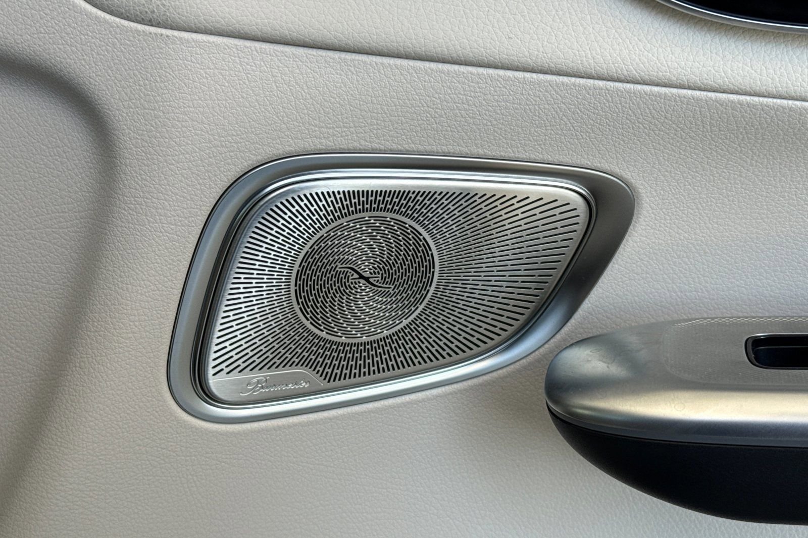 Certified Used 2026 Polar White Mercedes-Benz 300 image 22