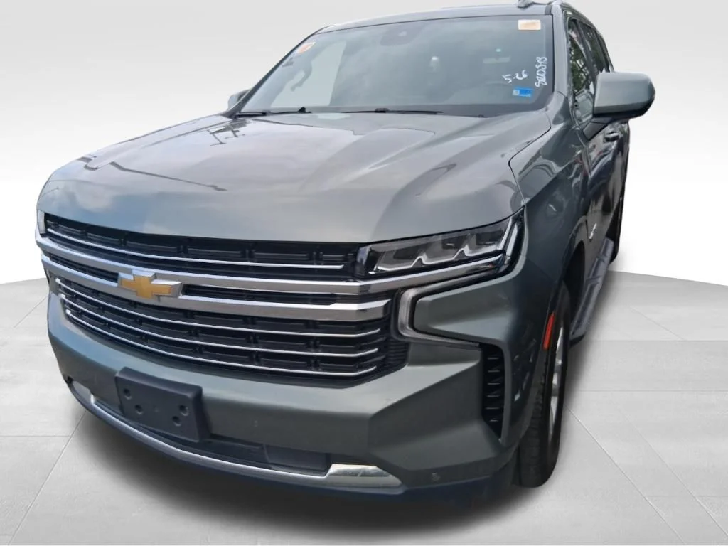 Used 2023 Green Chevrolet LT image 13