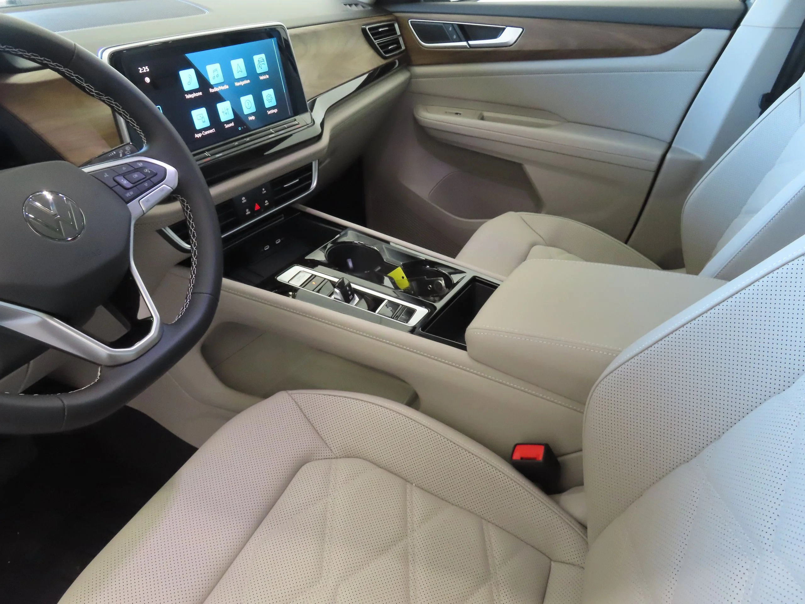 New 2026 Gray Volkswagen 2.0T SE w/Technology image 21
