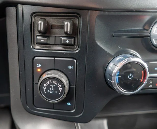 Used 2025 Gray Ford Tremor image 27