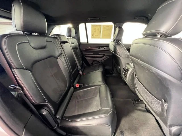 2024 Jeep Grand Cherokee Altitude - Photo 37