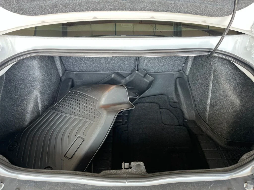 Used 2023 White Dodge SXT image 26