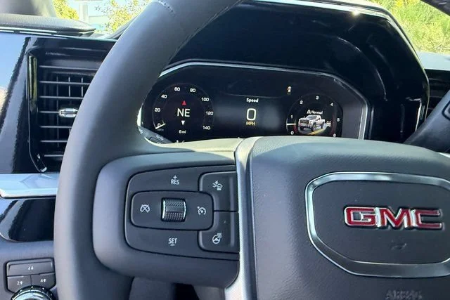 New 2026 Summit White GMC SLE image 22