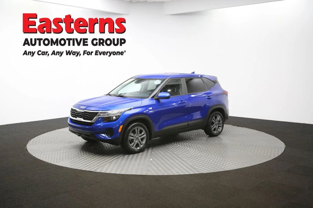 Used 2022 Blue Kia LX image 55