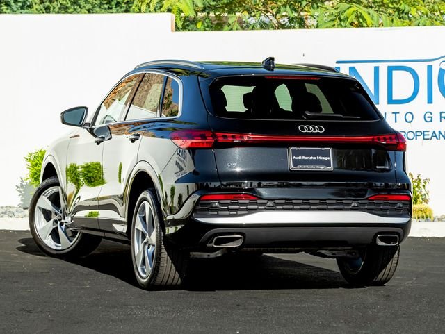 Used 2025 Mythos Black Metallic Audi 2.0T Premium Plus image 10