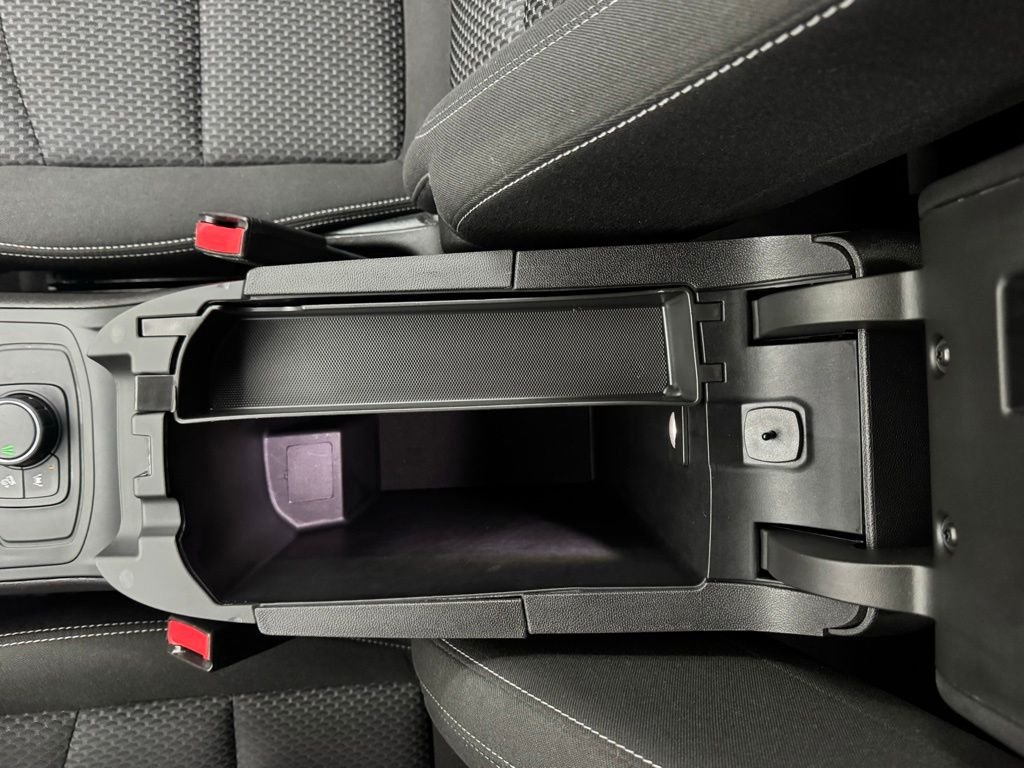 2024 GMC Terrain SLE - Photo 28