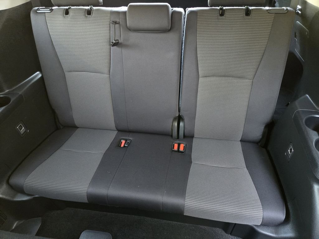2024 Toyota Highlander LE - Photo 20