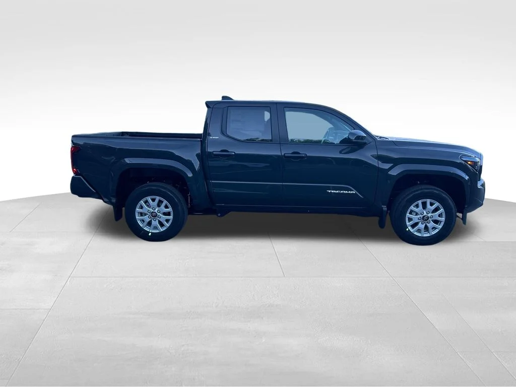 New 2026 Underground Toyota SR5 image 6