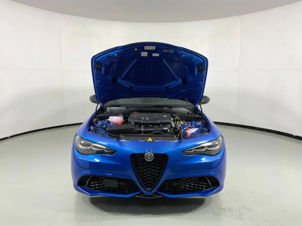 New 2026 Misano Blue Metallic Exterior Paint Alfa Romeo Sprint image 7