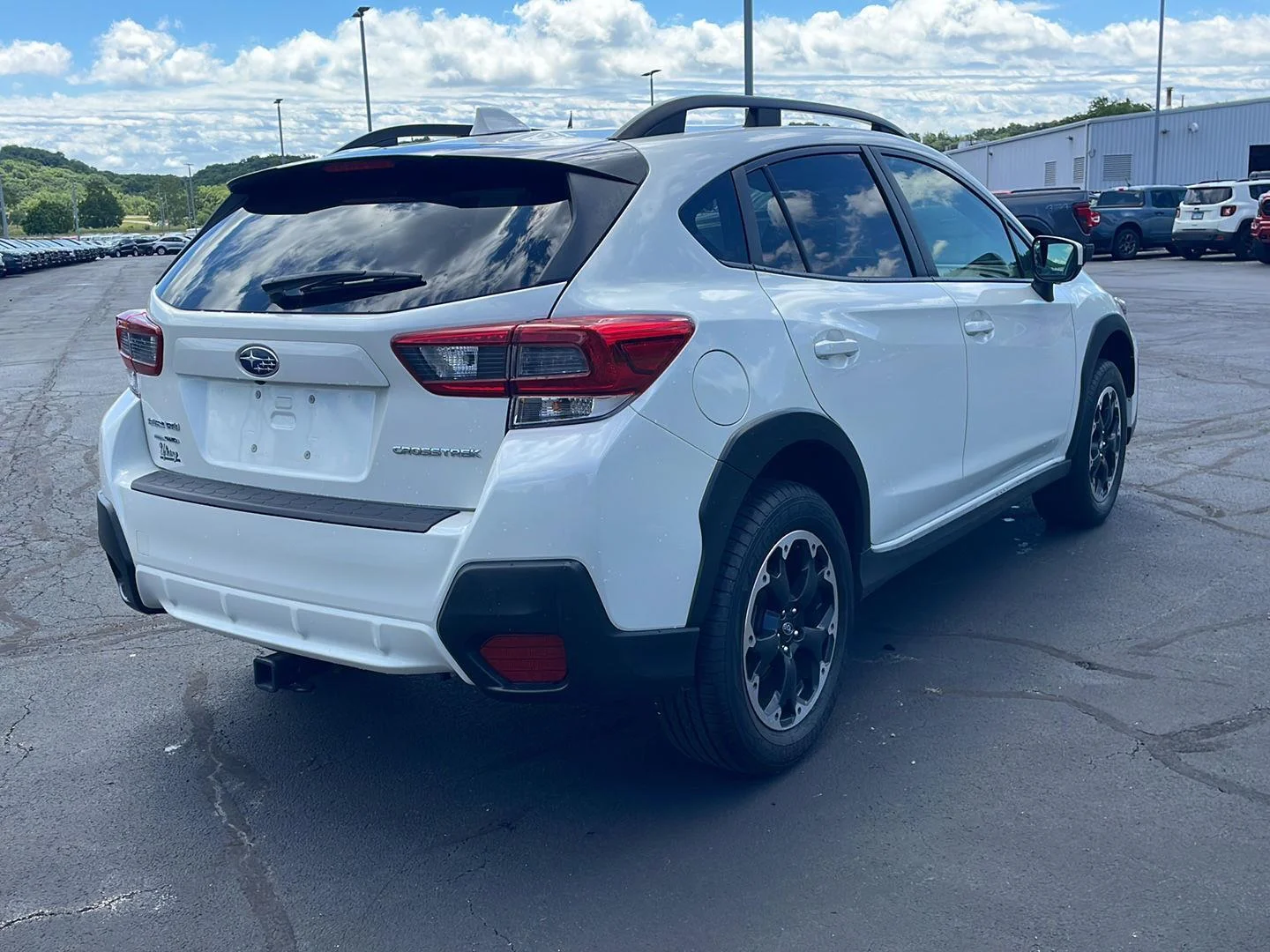 Used 2023 Crystal White Pearl Subaru Premium image 5