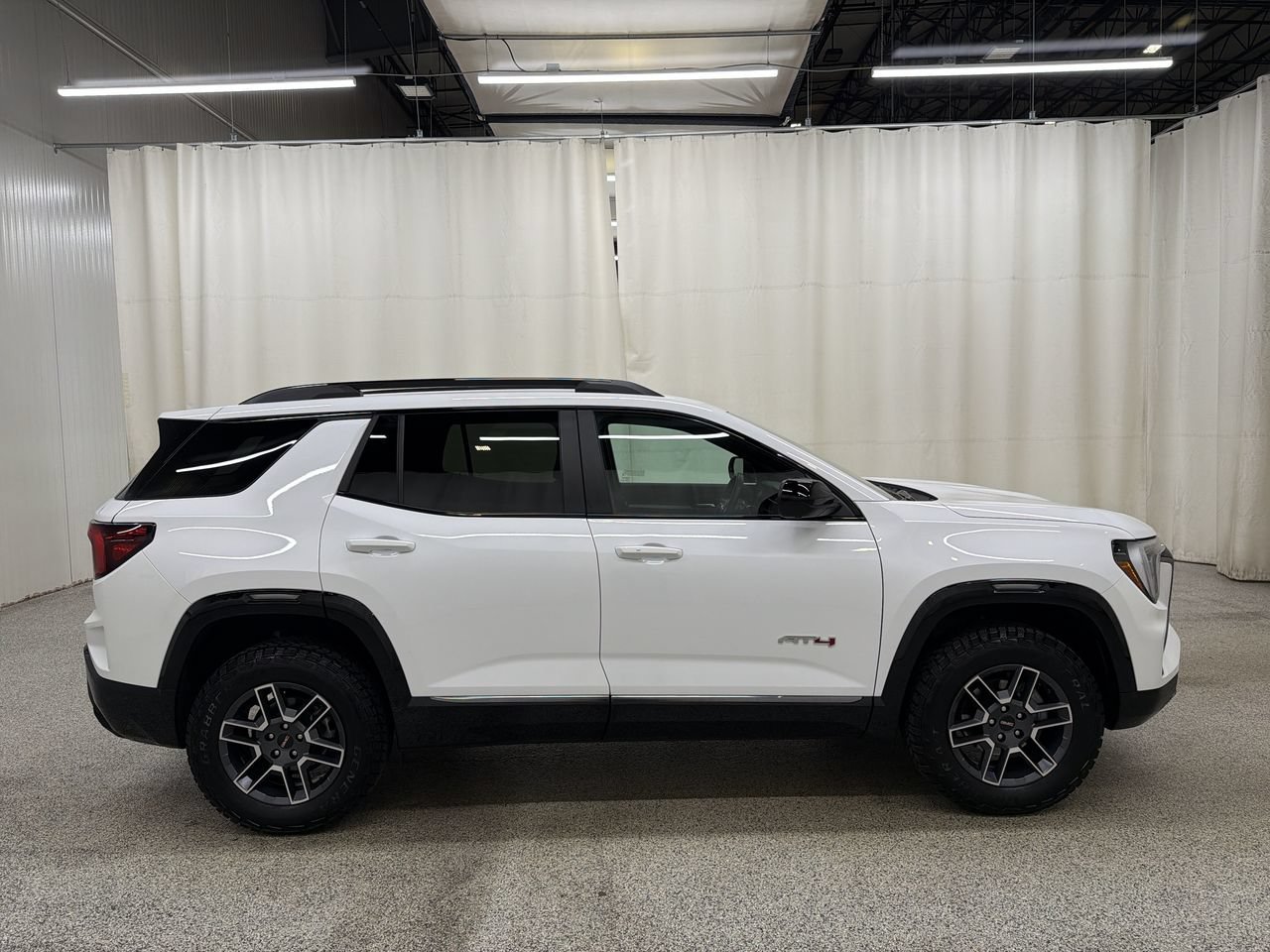 Used 2026 Summit White GMC AT4 image 5