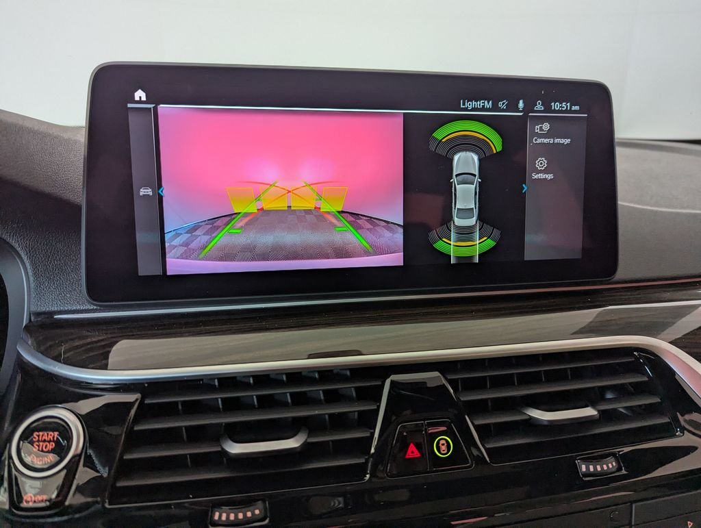 2023 BMW 5 Series 530i - Photo 9