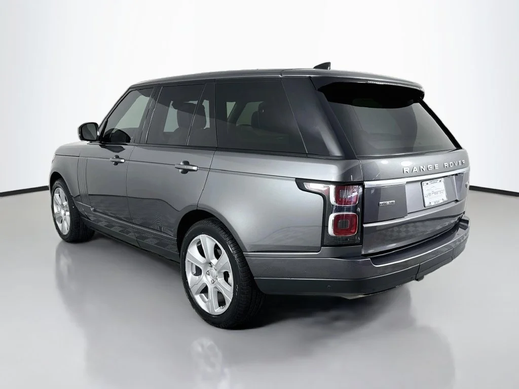 Used 2018 Gray Land Rover HSE image 3