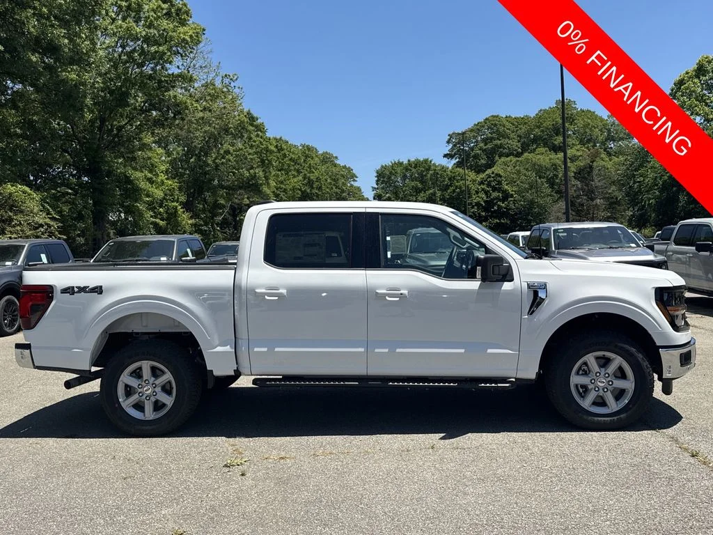 New 2026 White Ford XLT image 8