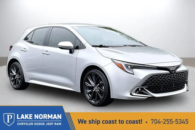 2025 Toyota Corolla Hatchback XSE