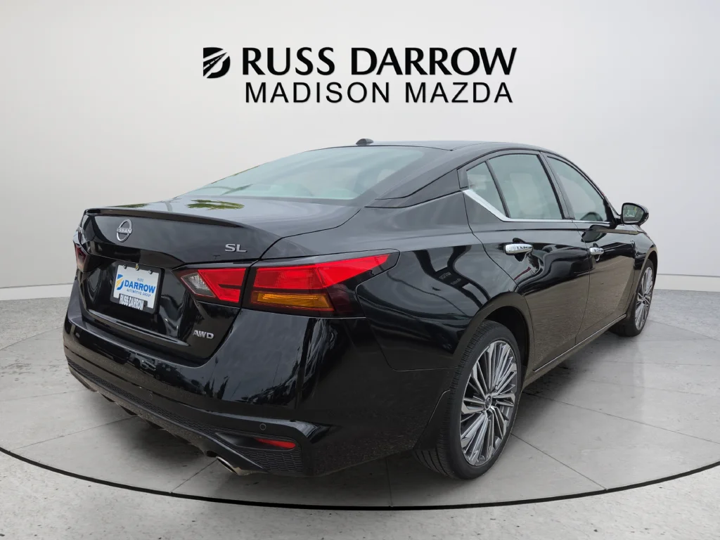 Used 2024 Black Nissan 2.5 SL image 5